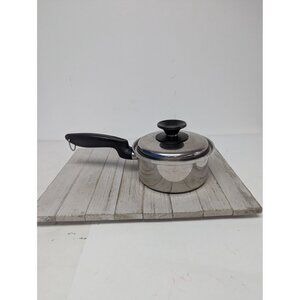De Luxe Permanent Vintage Stainless Steel Saucepan With Lid 1.5 Quart Pot w/ Lid
